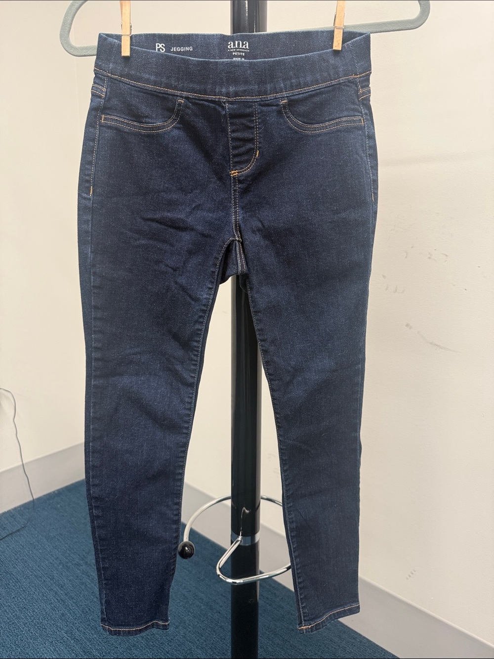 a.n.a Dark Indigo Pull-On Jeggings